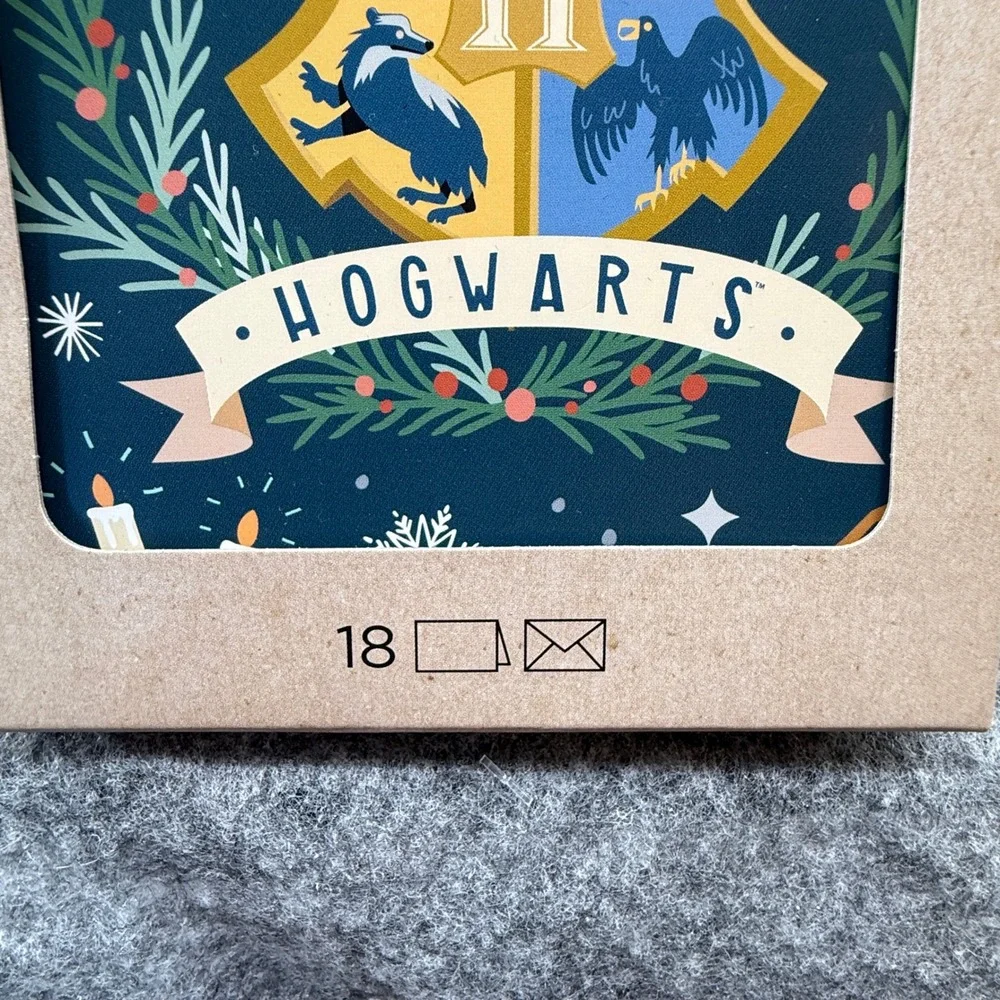 Hallmark Harry Potter Christmas Cards 18 Count Blue New Hogwarts‎ Crest Holiday